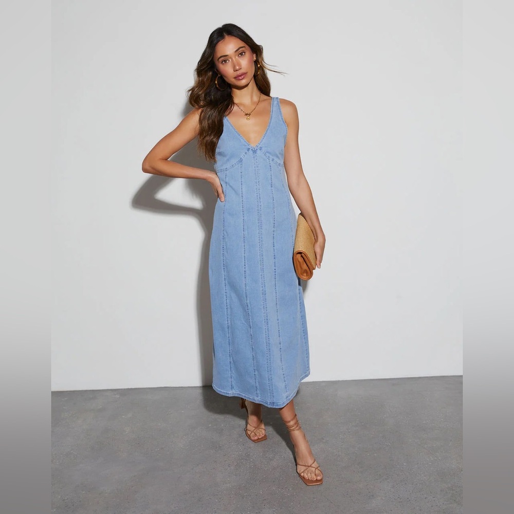 Octavia V-Neck Denim Midi Dress - L